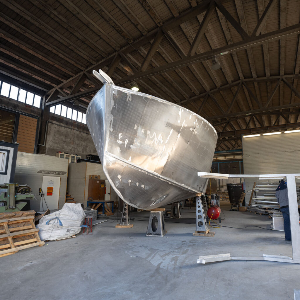 Hull in build